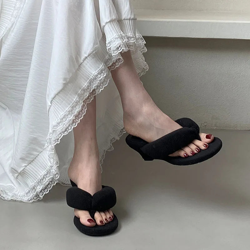 Fluffy Flip Flops - KAYSMAR
