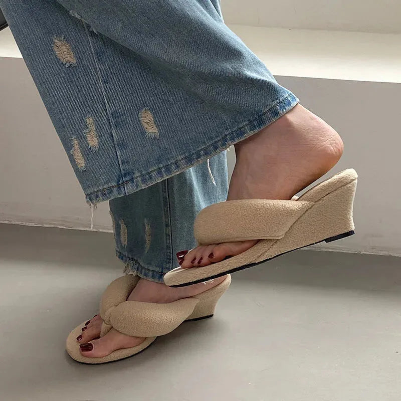 Fluffy Flip Flops - KAYSMAR