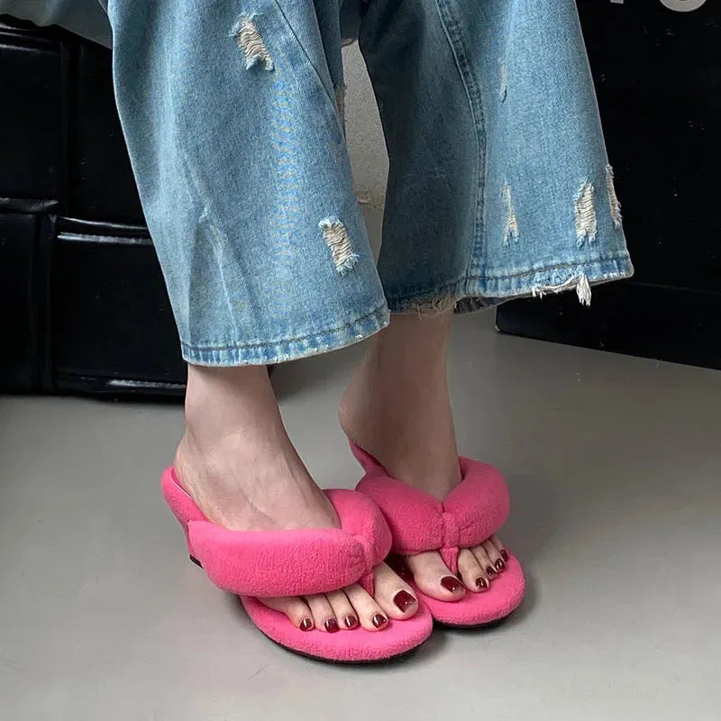 Fluffy Flip Flops - KAYSMAR