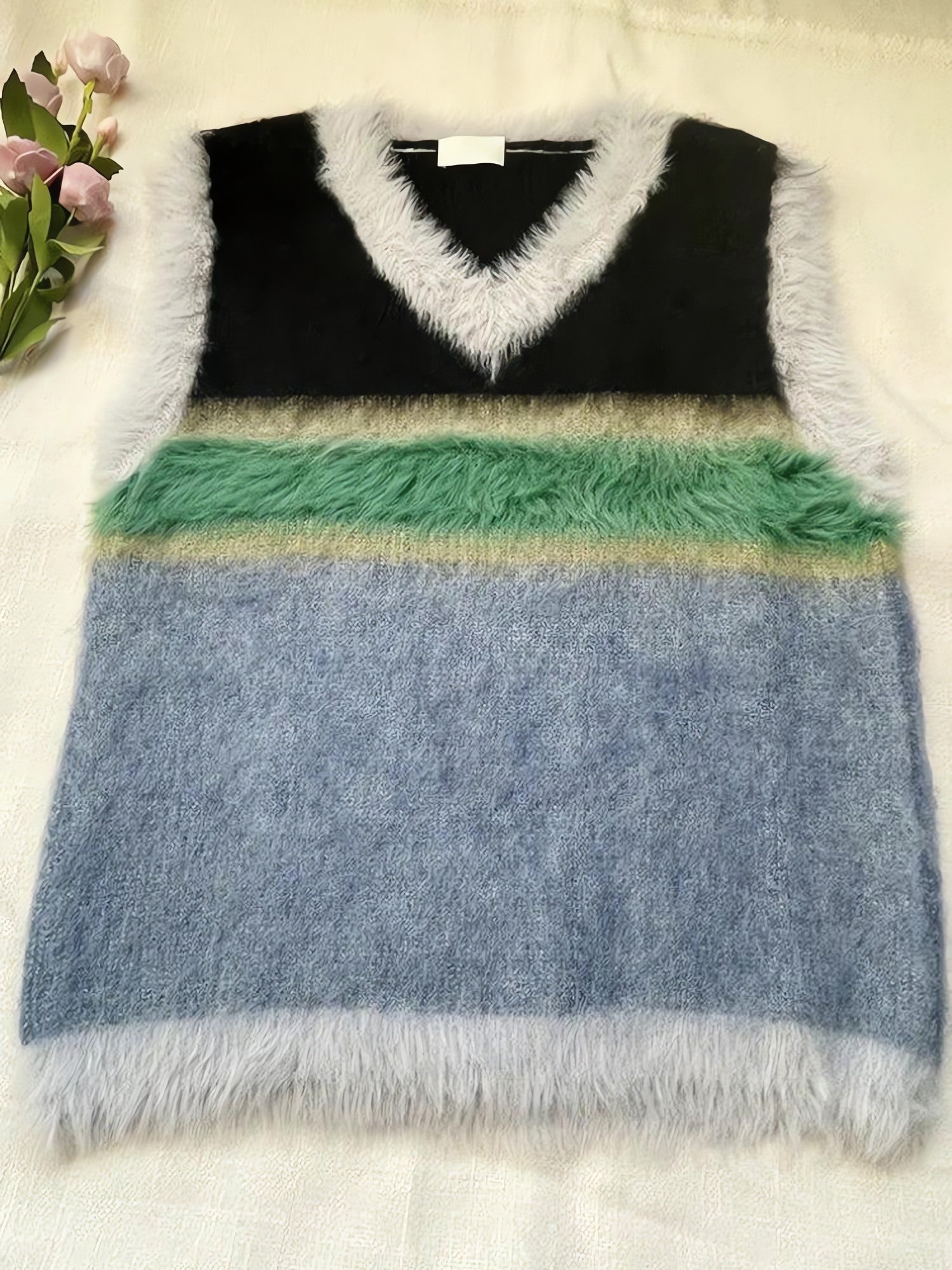 Fuzzy Sweater Vest - KAYSMAR