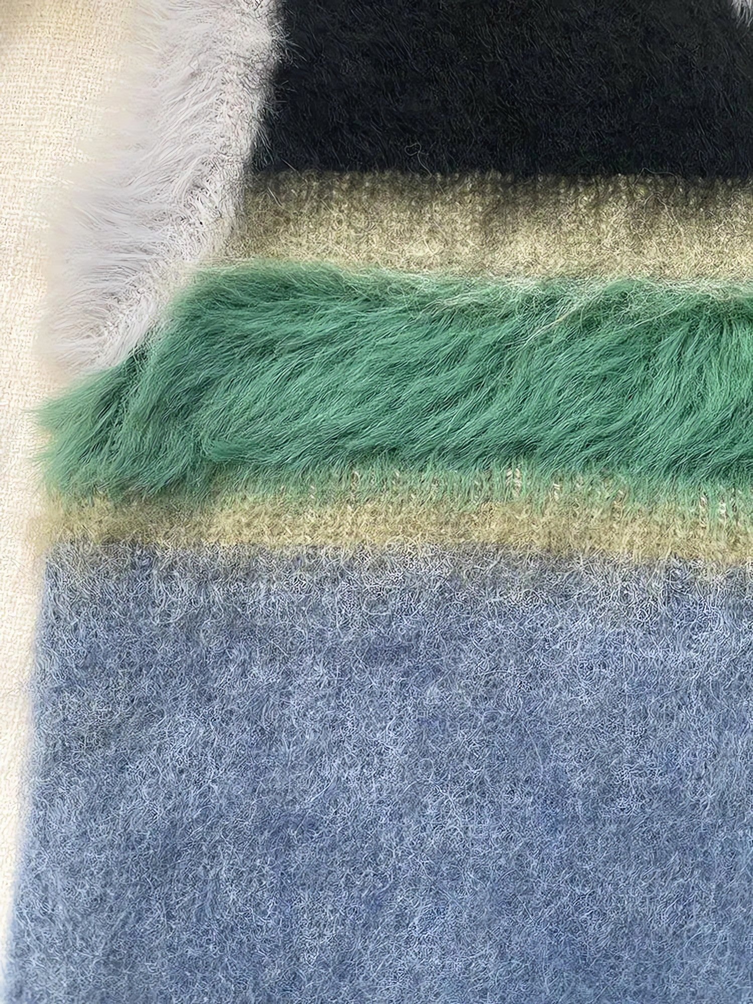Fuzzy Sweater Vest - KAYSMAR