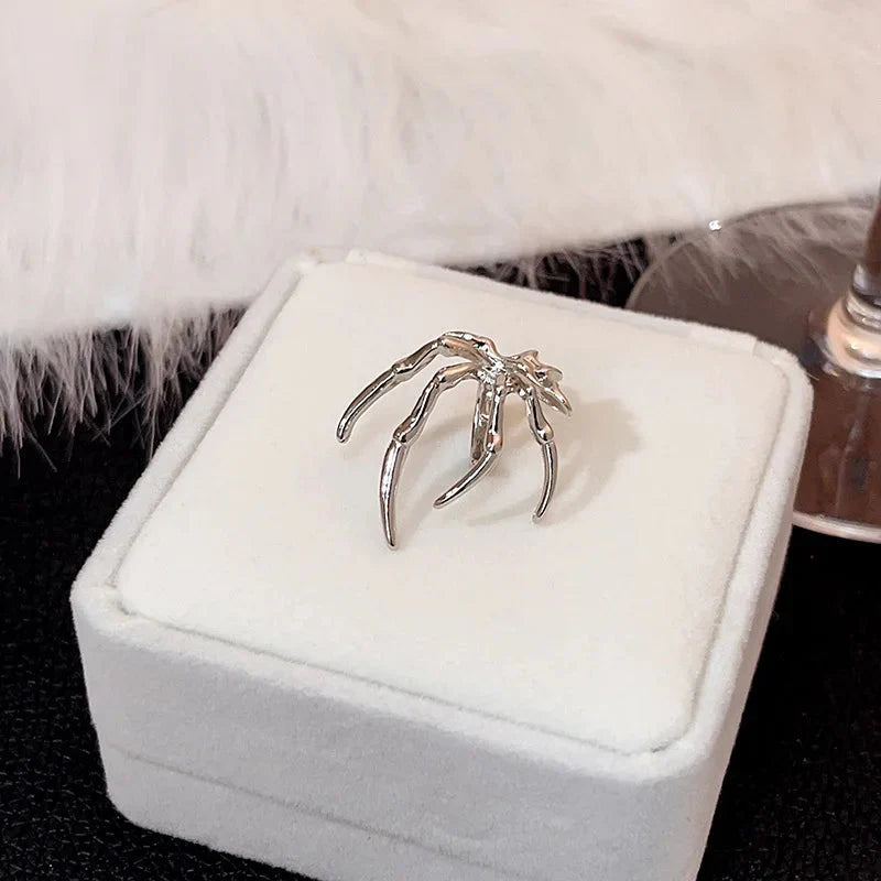 Goth Spider Earcuff - KAYSMAR