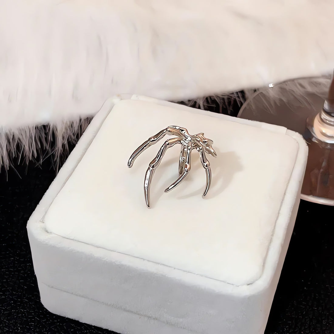 Goth Spider Earcuff - KAYSMAR
