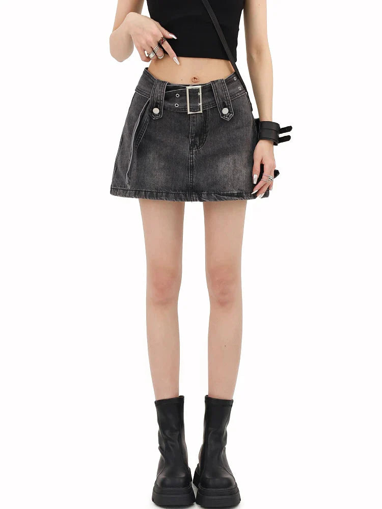 Grunge Buttoned Belt Loop Mini Skort - KAYSMAR