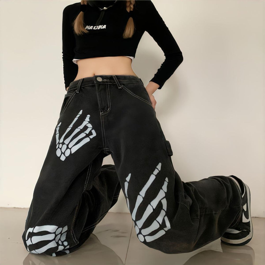 Grunge Skeleton Hand Printed Jeans - KAYSMAR