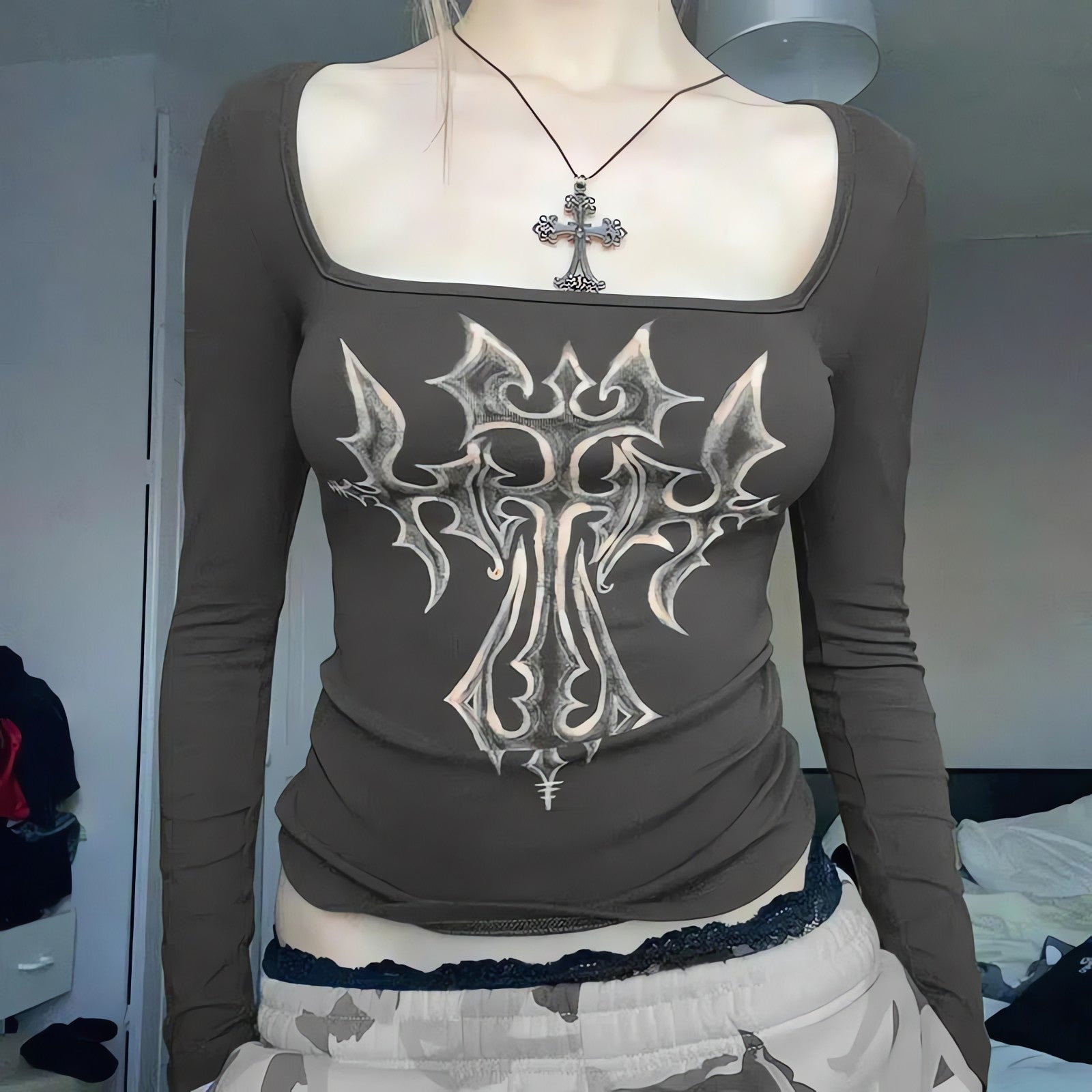 Grunge Cross Bleached Top - KAYSMAR