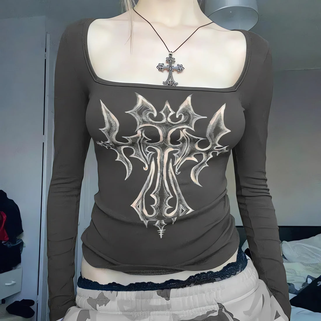 Grunge Cross Bleached Top - KAYSMAR