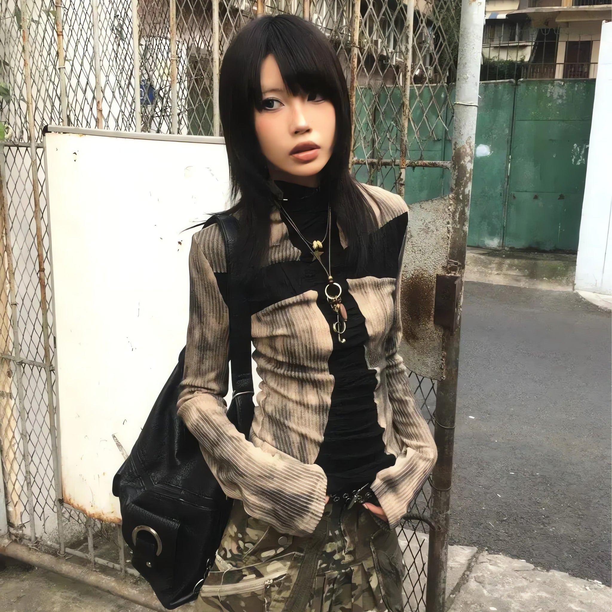 Grunge Cross Path Ribbed Top - KAYSMAR