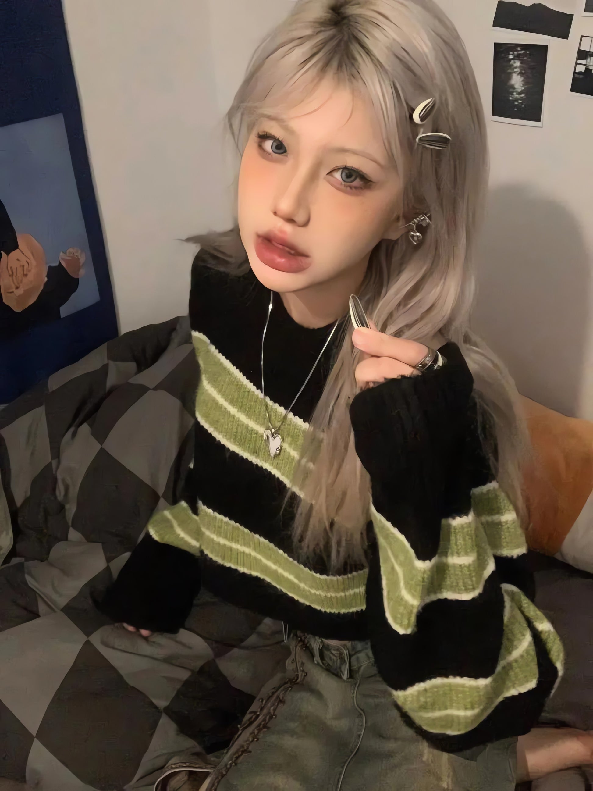 Grunge Green Striped Crop Sweater - KAYSMAR