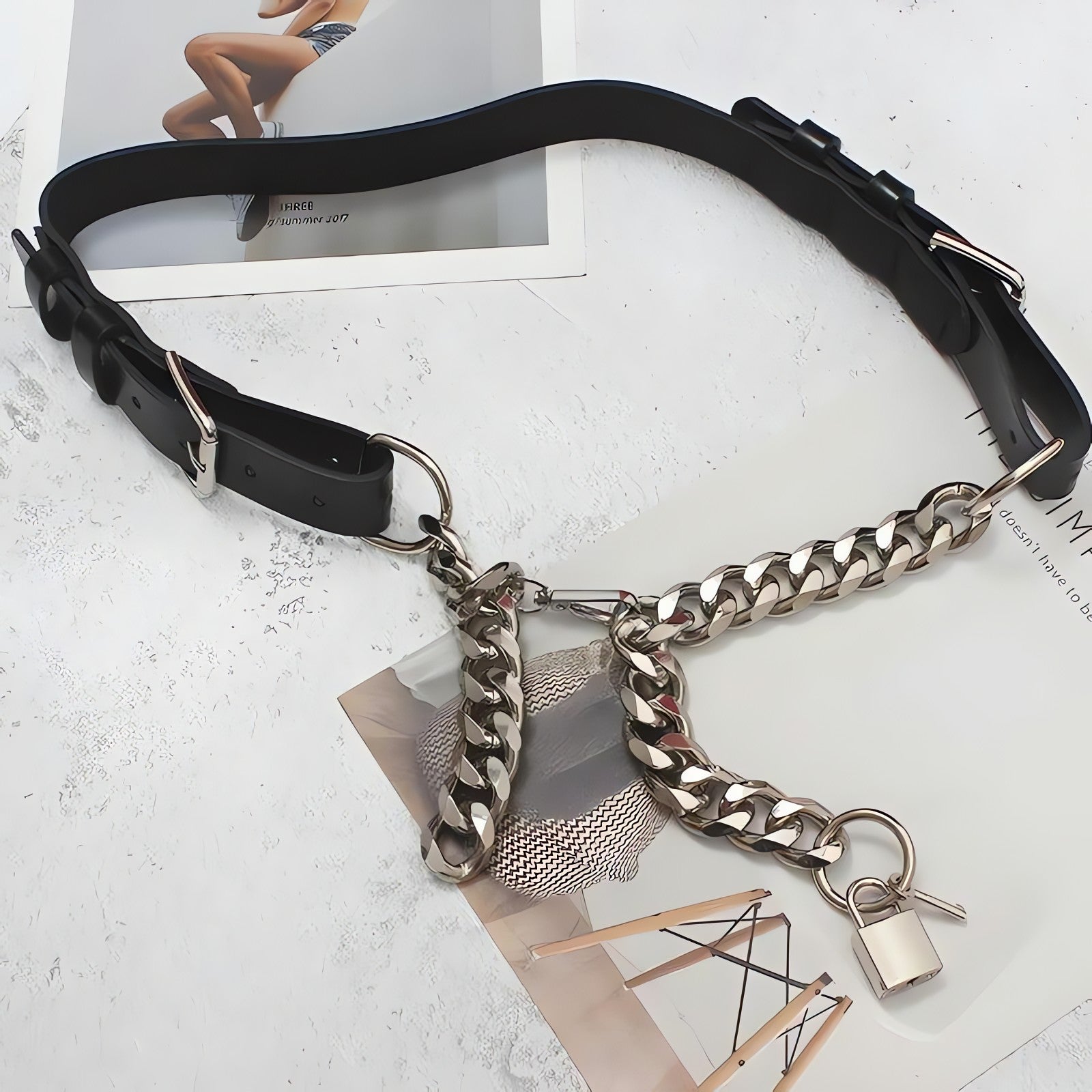 Grunge Lock Faux Leather Chain Belt - KAYSMAR