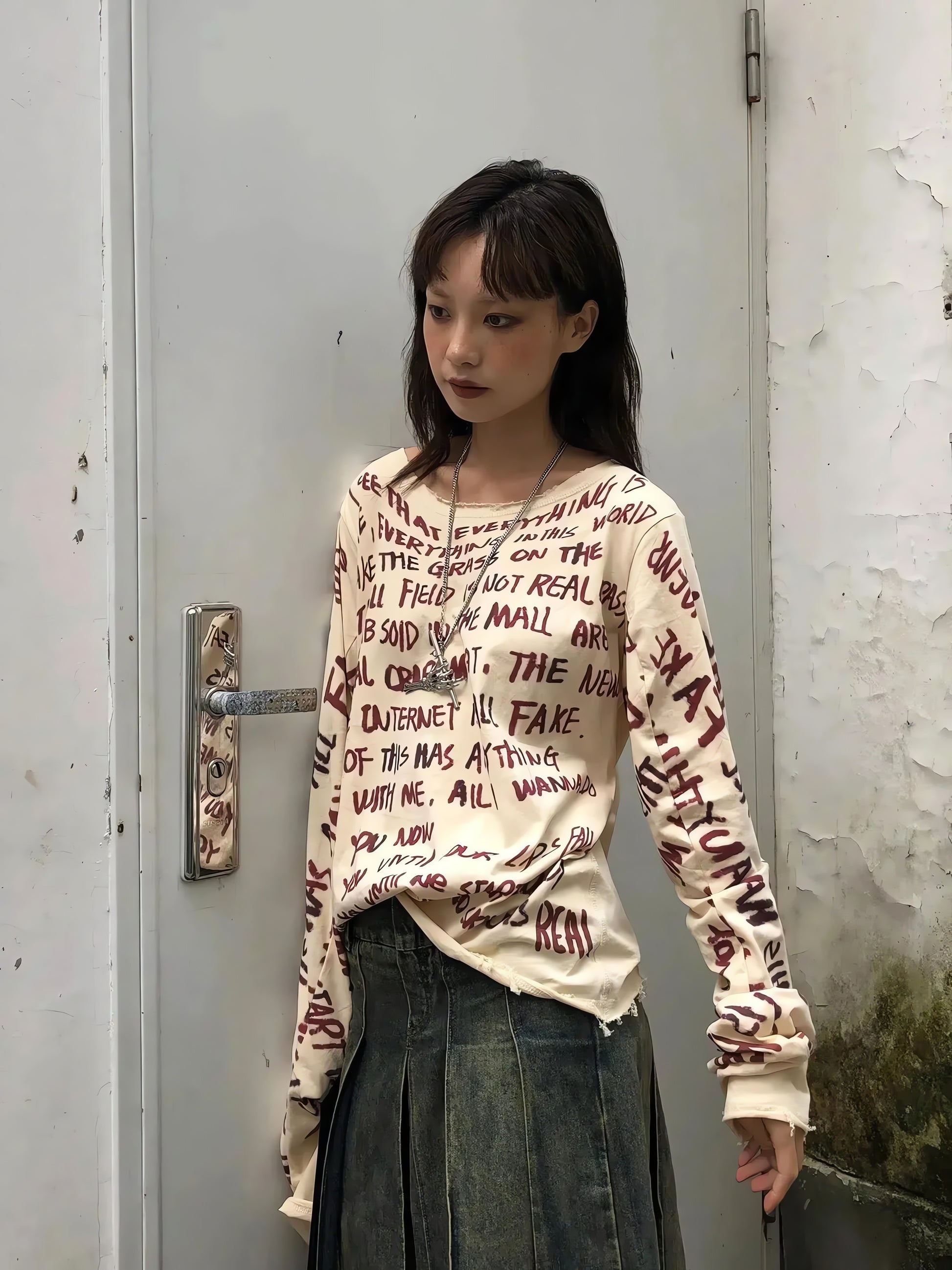 Grunge Text Print Top - KAYSMAR