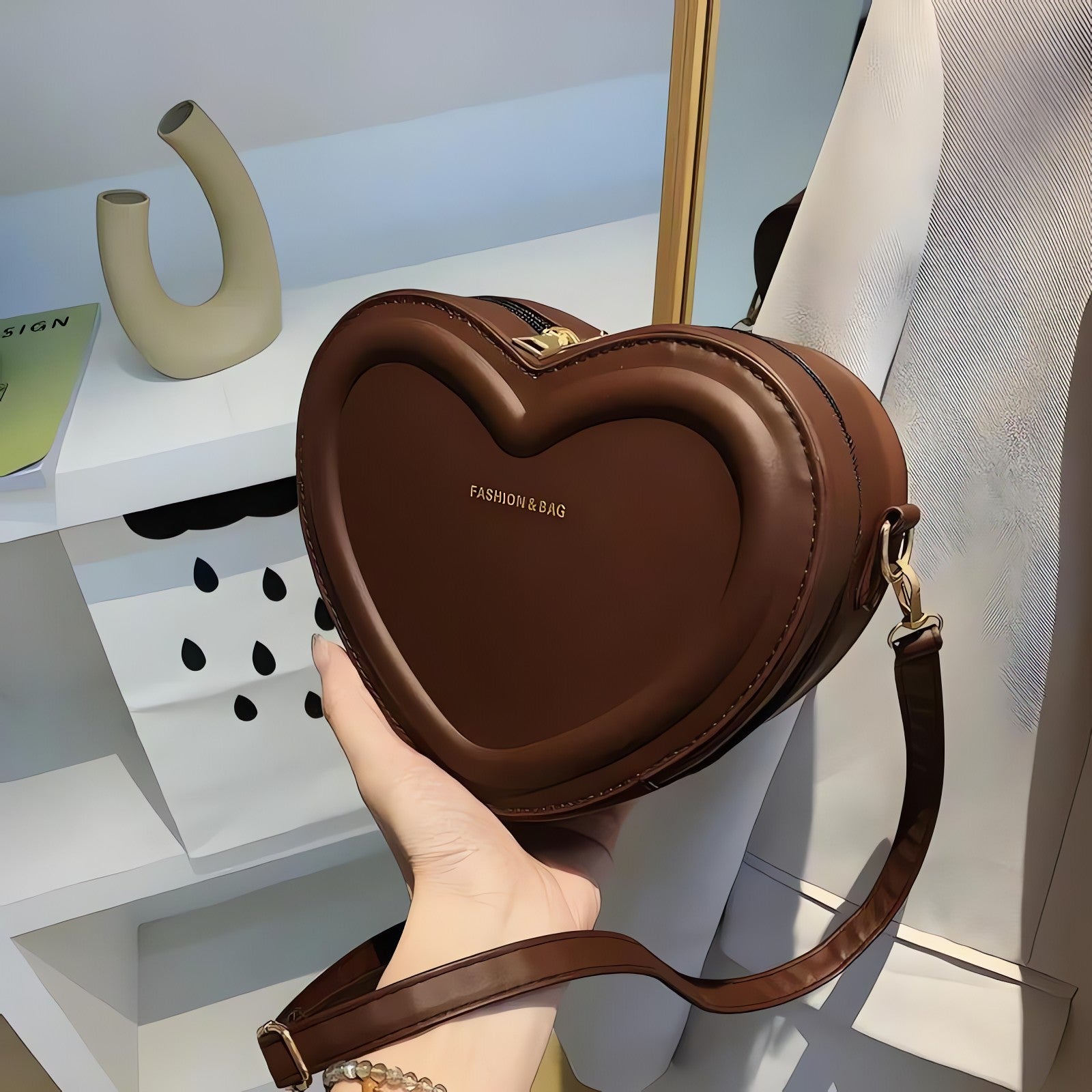 Heart Crossbody Bag - KAYSMAR