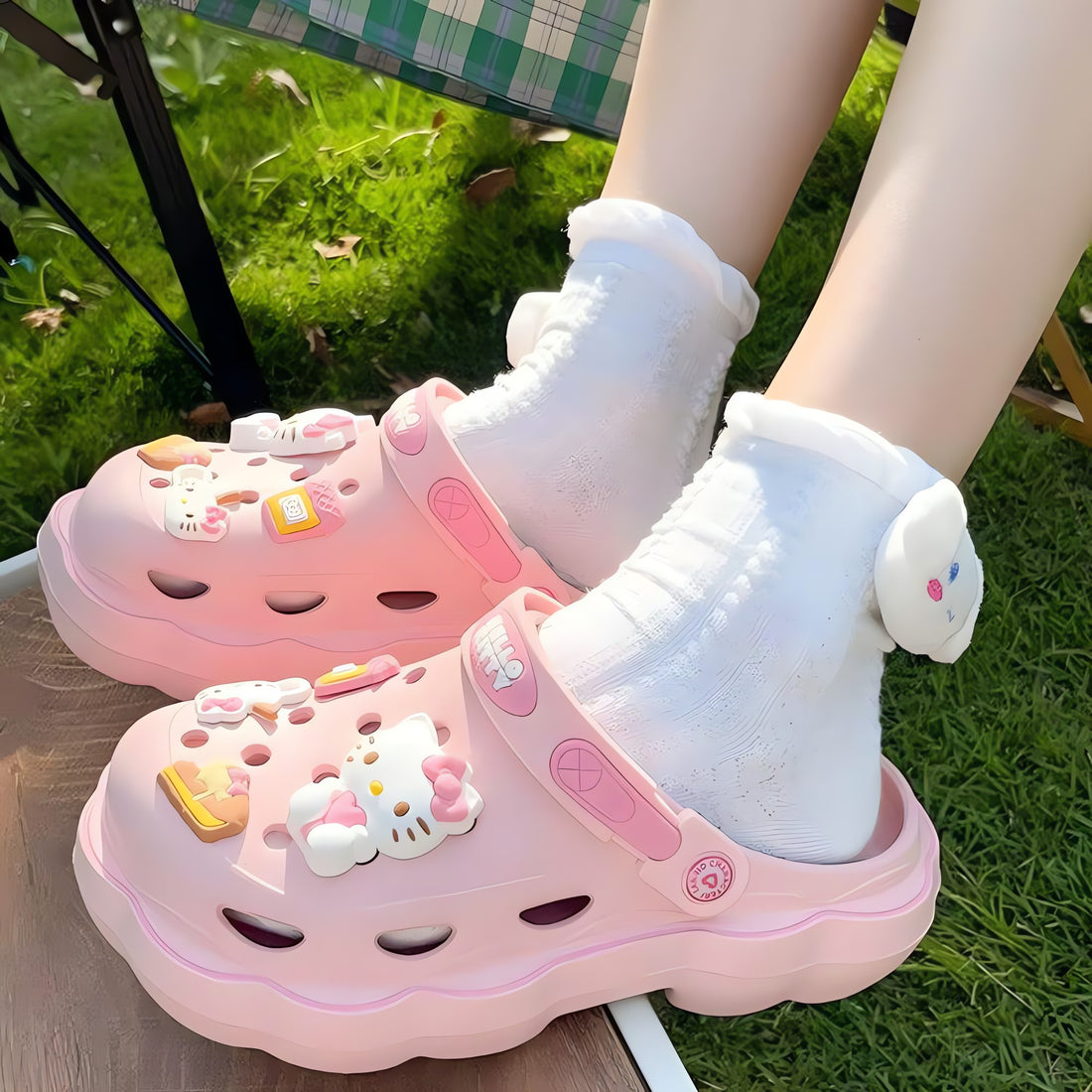 Hello Kitty Clog Slippers - KAYSMAR