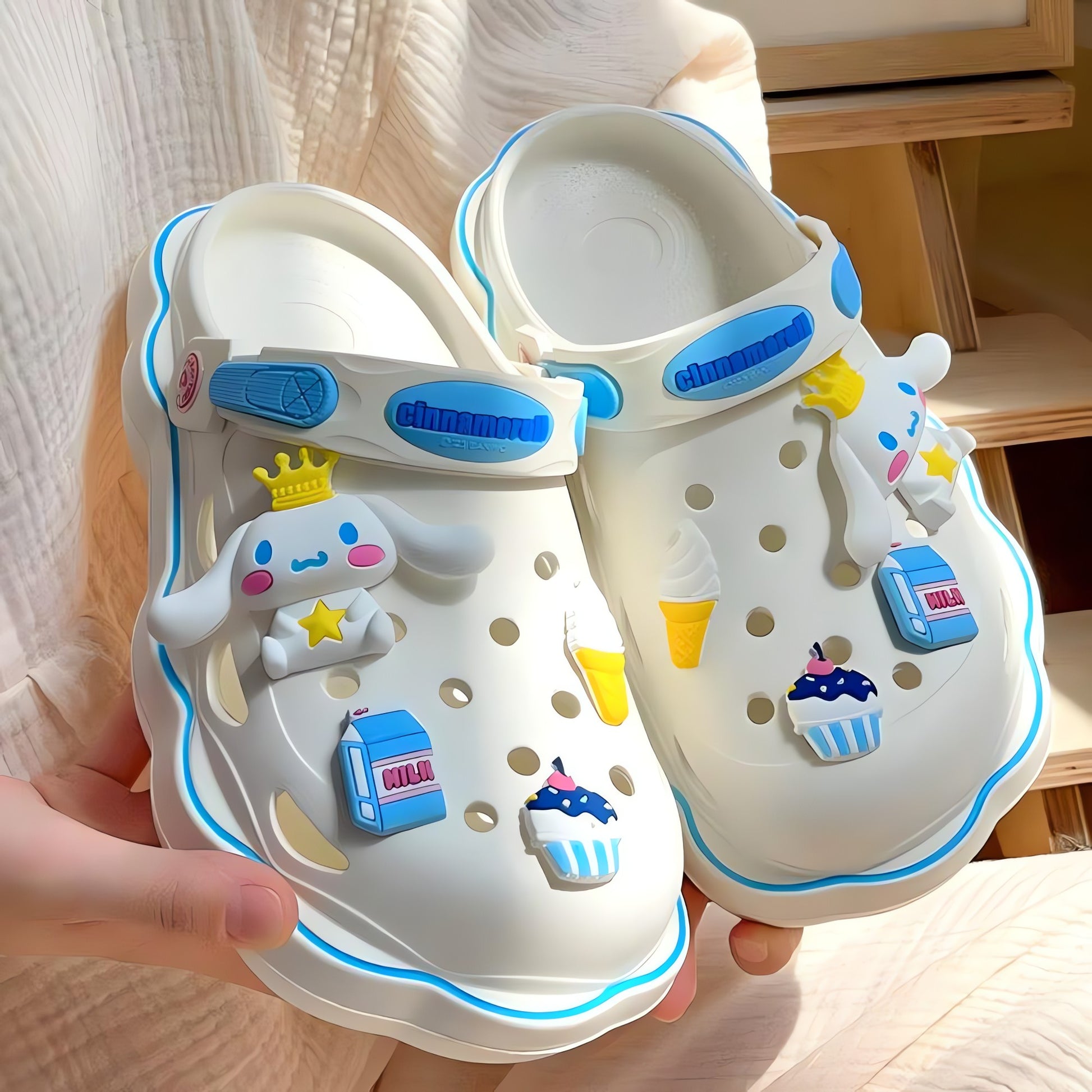 Hello Kitty Clog Slippers - KAYSMAR