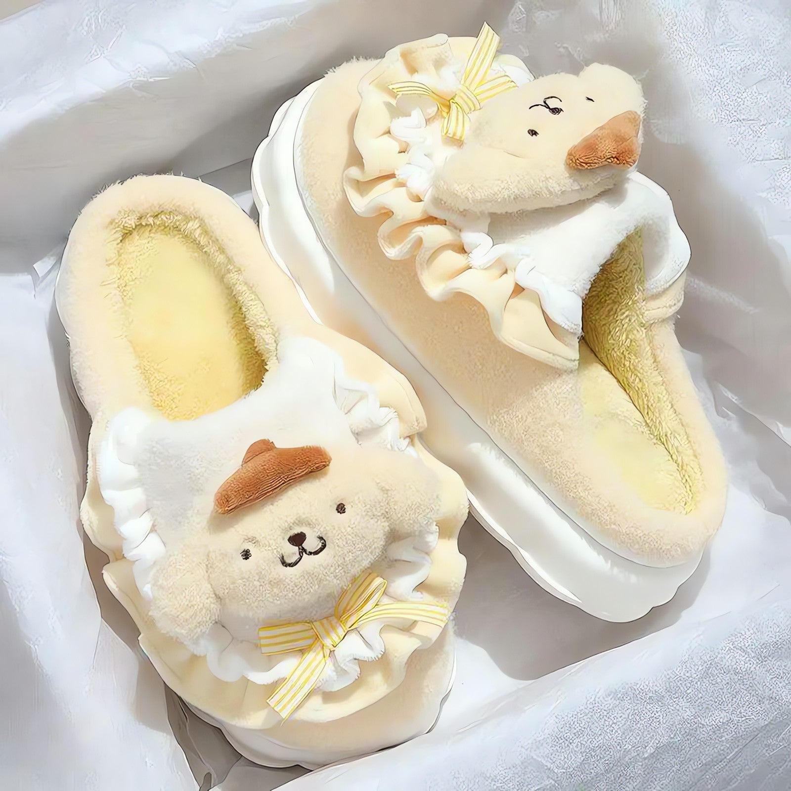 Hello Kitty Slippers - KAYSMAR