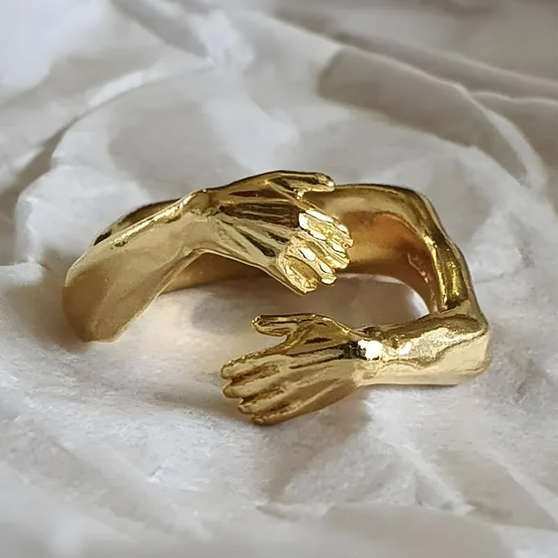 Hug Me Ring - KAYSMAR