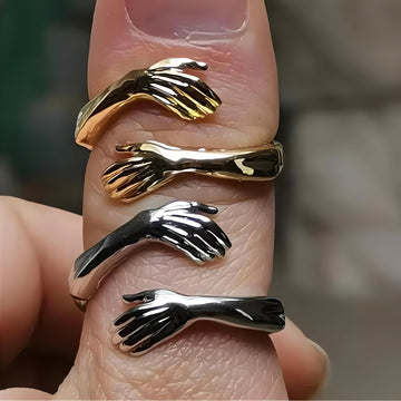 Hug Me Ring - KAYSMAR