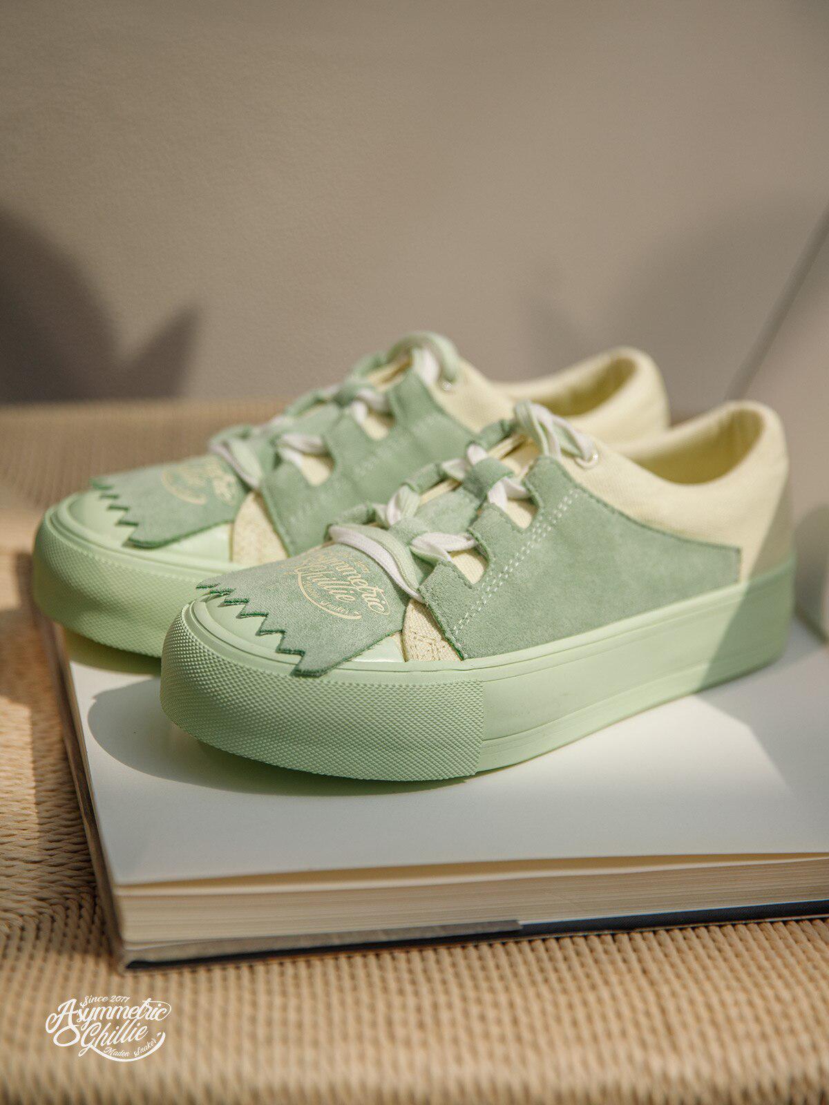 Indie Lace Up Sneakers - KAYSMAR