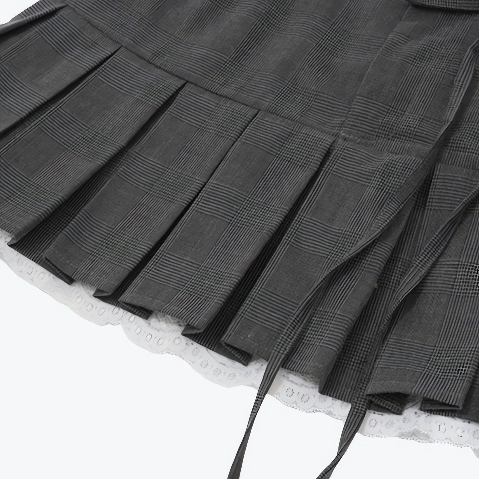 Lace Trim Pleated Mini Skirt