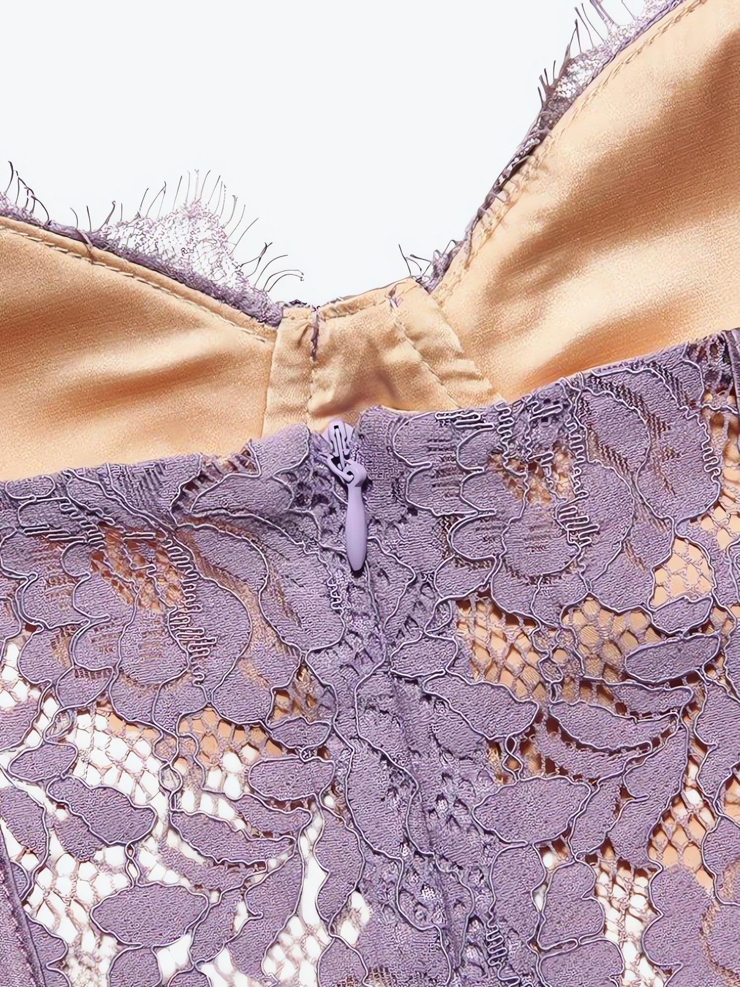 Lace Wired Mini Dress - KAYSMAR