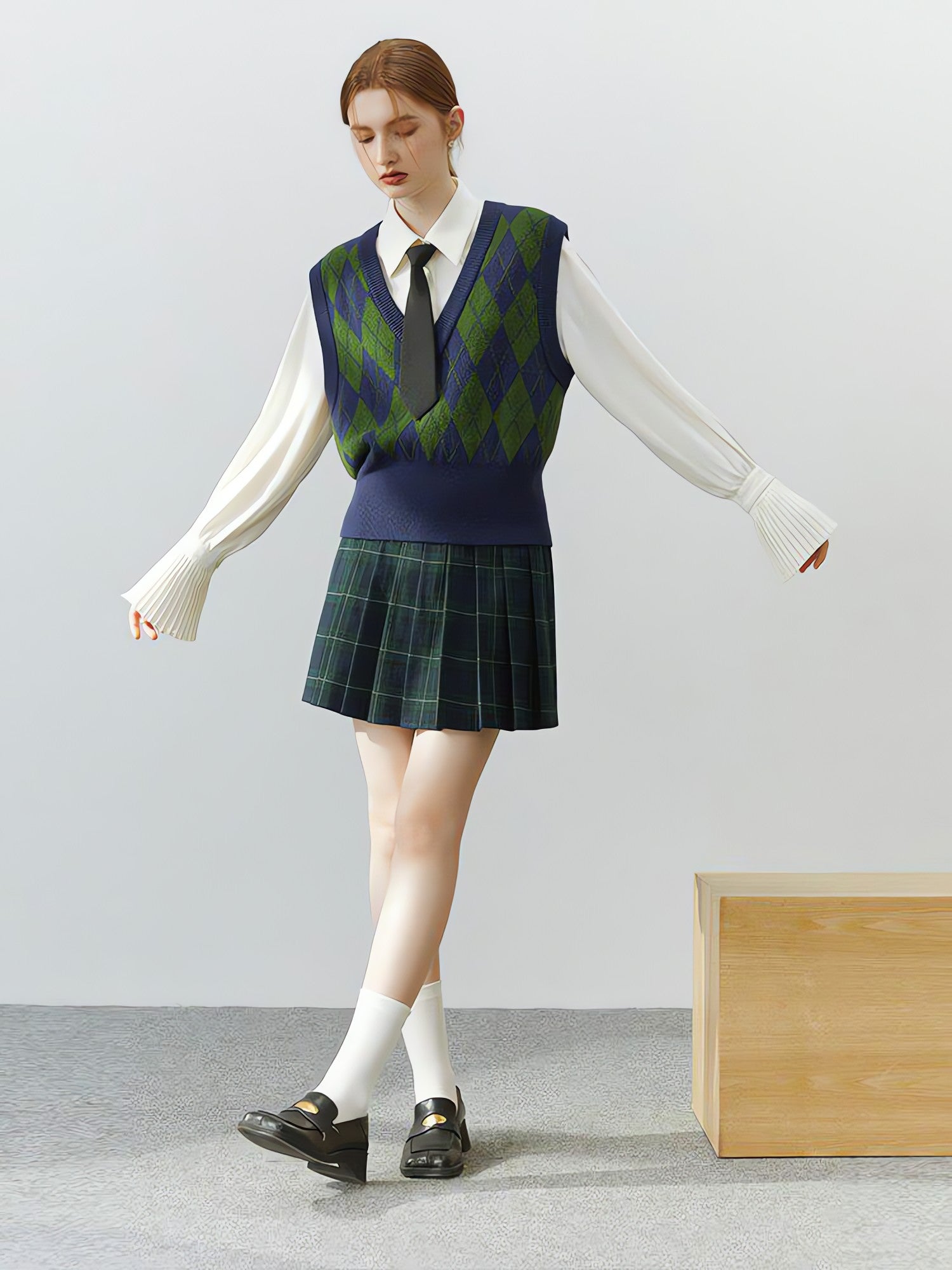 Light Academia Argyle Sweater Vest - KAYSMAR