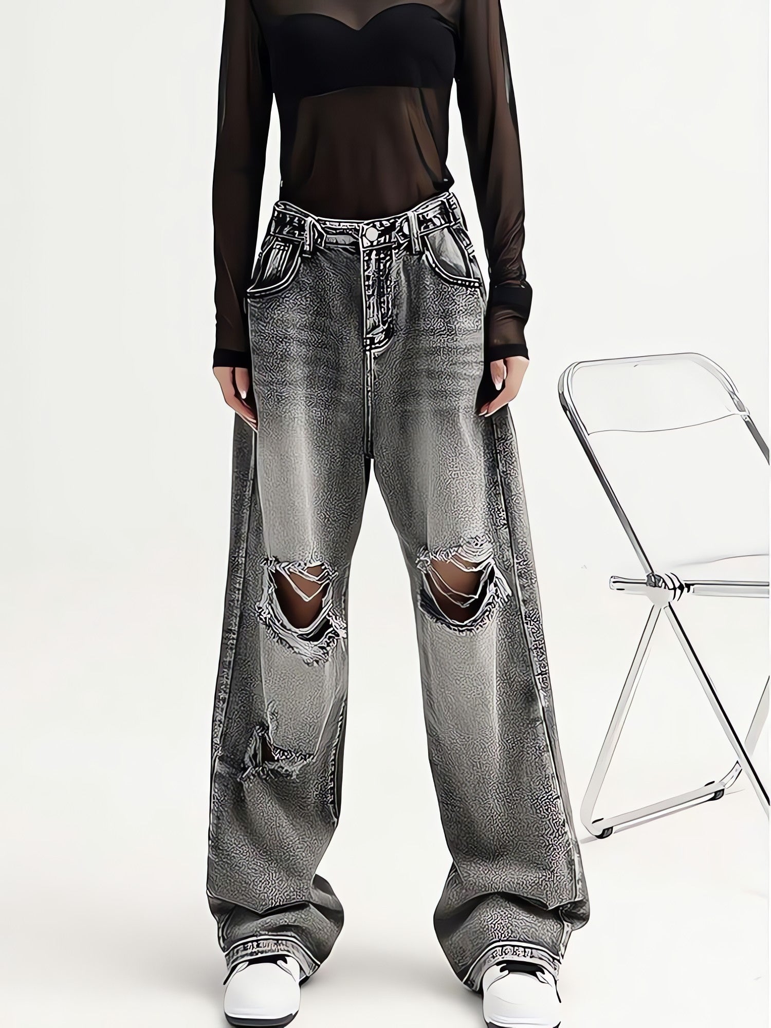 Light Wash Low Rise Ripped Jeans - KAYSMAR