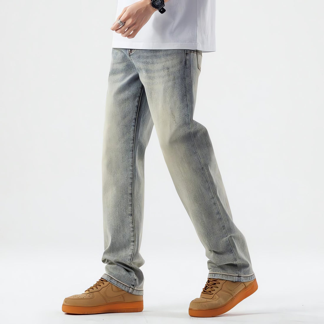 Light Wash Straight Leg Jeans - KAYSMAR