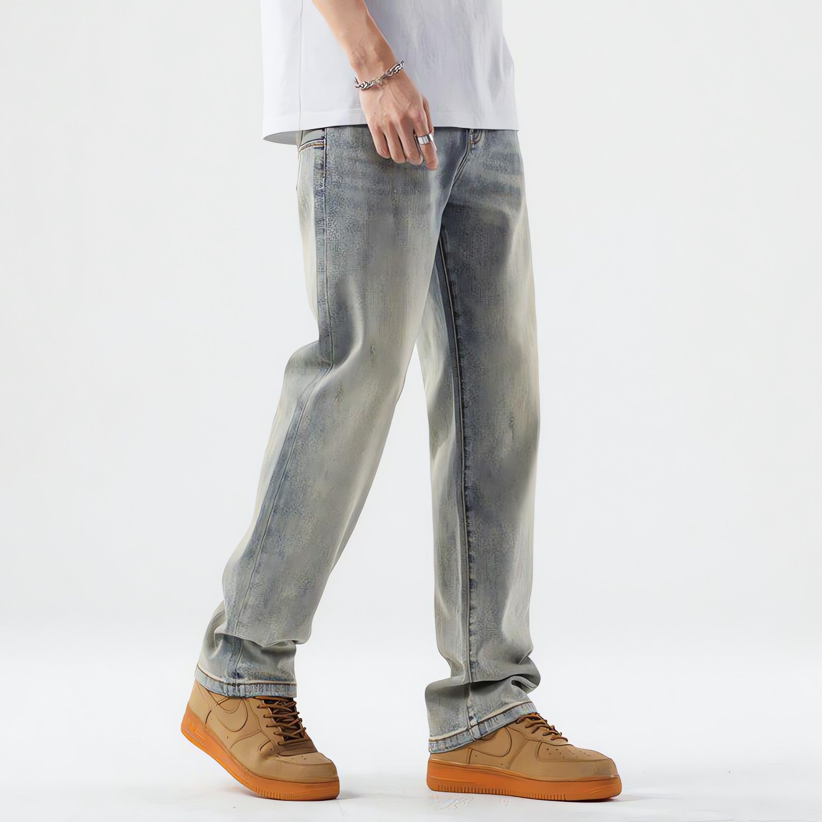Light Wash Straight Leg Jeans - KAYSMAR