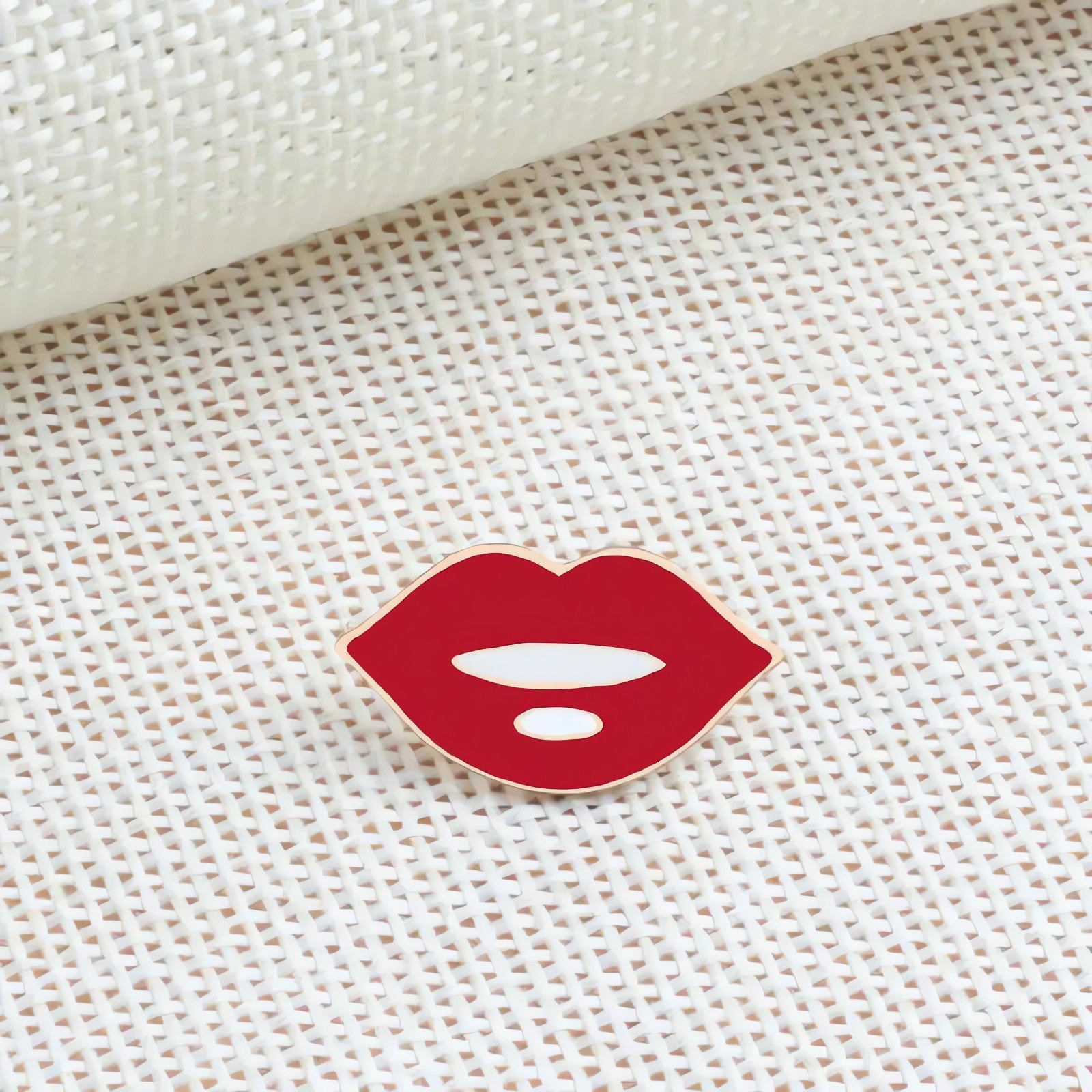 Lipstick Heart Cherry Lip Pins - KAYSMAR