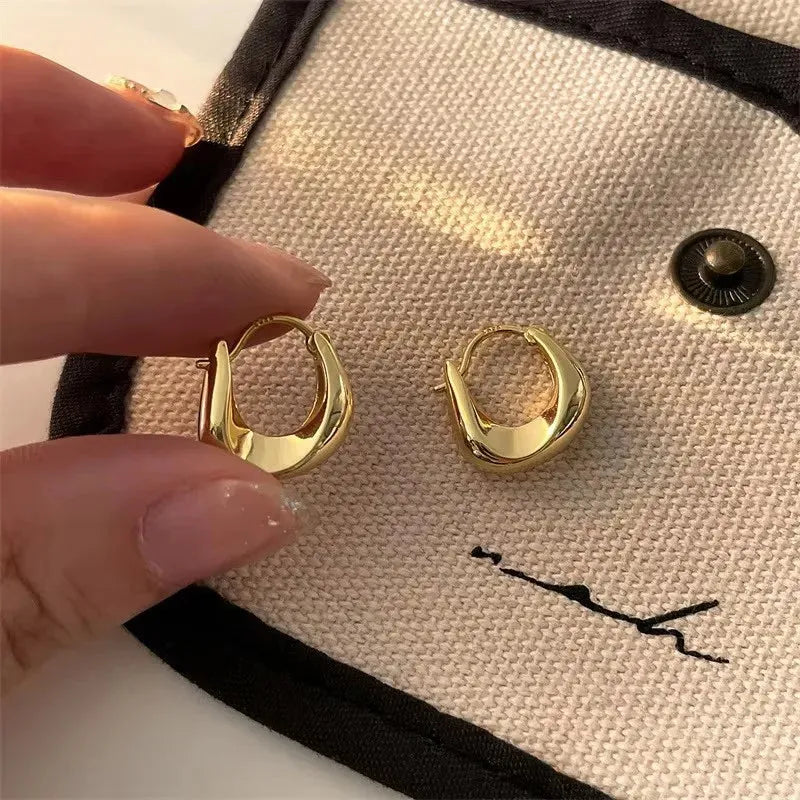Minimal Hoop Earrings - KAYSMAR