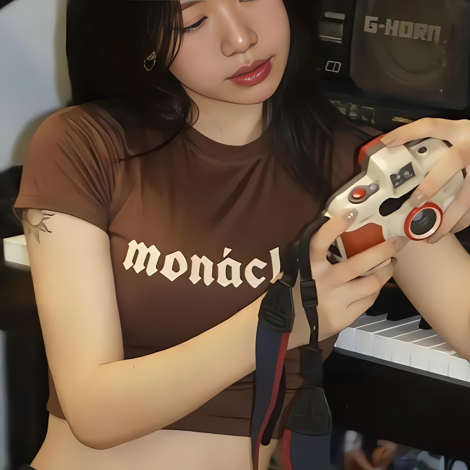Monaclub Crop Top - KAYSMAR
