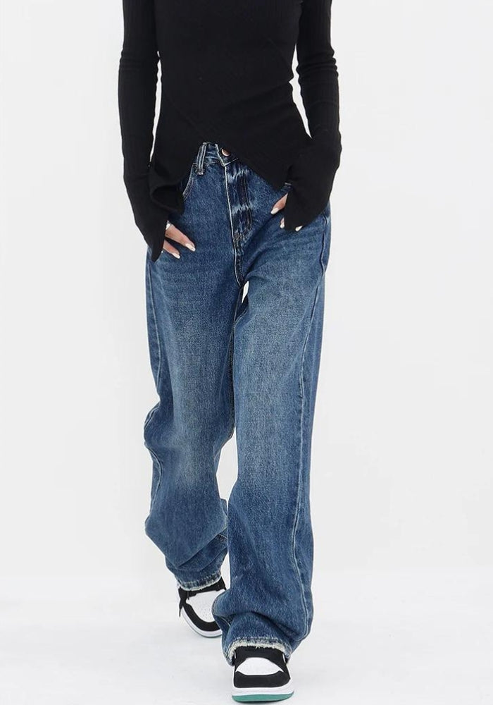 Patch Pocket Straight Leg Denim Jeans - KAYSMAR