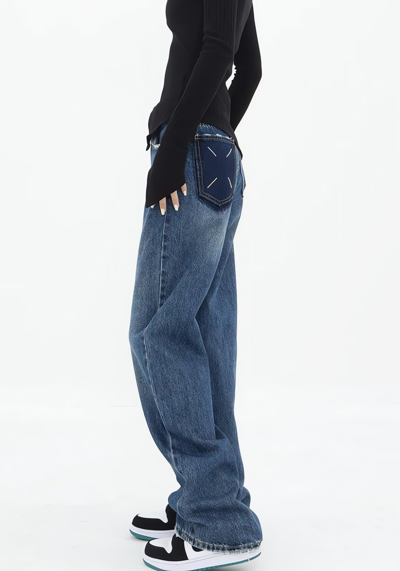 Patch Pocket Straight Leg Denim Jeans - KAYSMAR