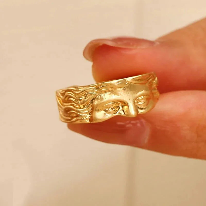 Renaissance Venus Ring - KAYSMAR