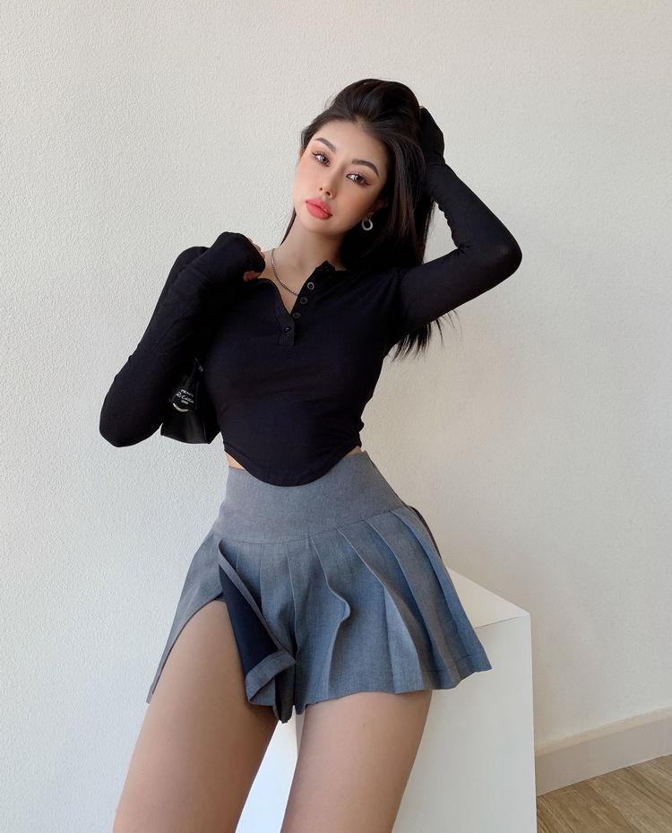 Side Slit College Mini Skirt - KAYSMAR