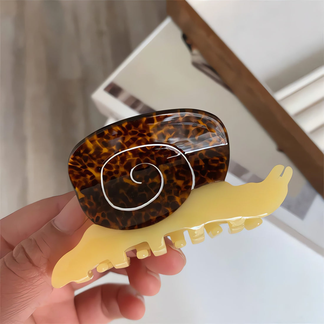 Snail Hair Claws
