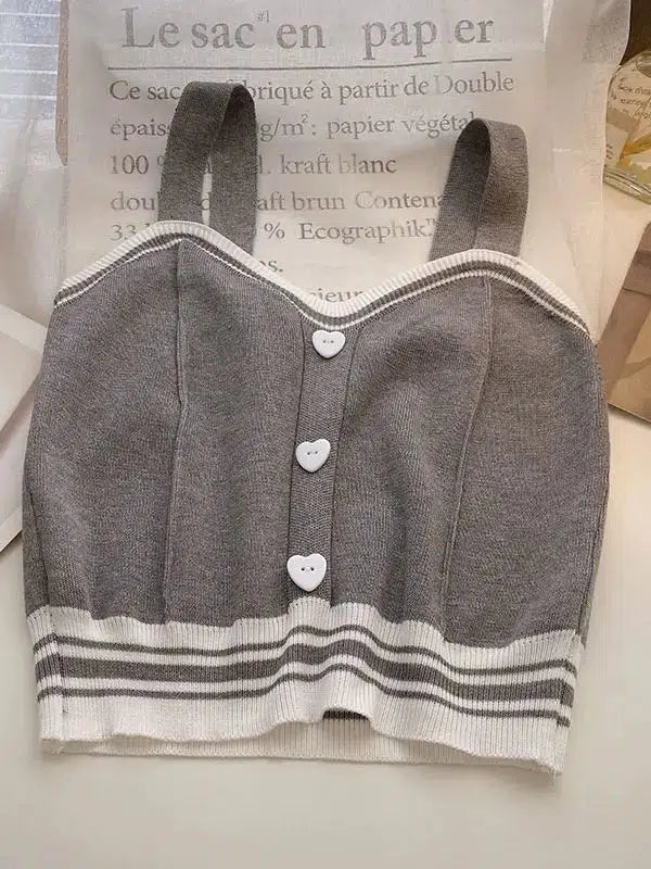 Soft Girl Heart Buttoned Knitted Crop Top - KAYSMAR