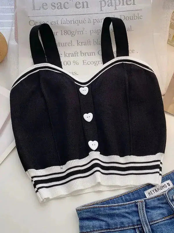 Soft Girl Heart Buttoned Knitted Crop Top - KAYSMAR