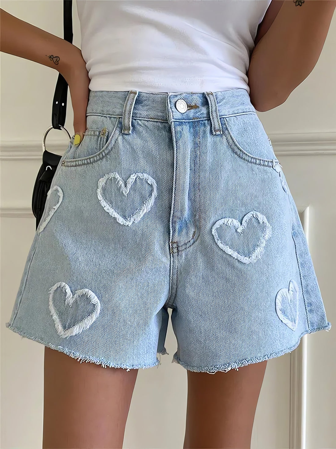Soft Girl Heart Patch Denim Shorts - KAYSMAR