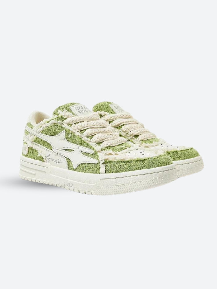 Star Patch Sneakers - KAYSMAR