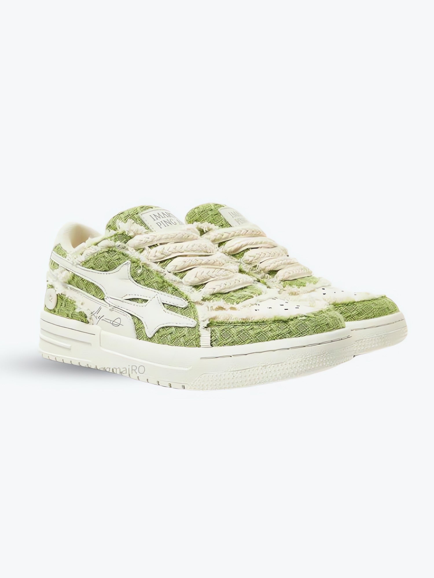 Star Patch Sneakers - KAYSMAR