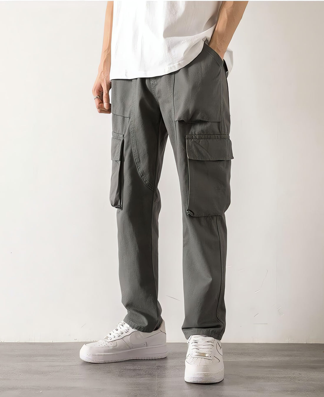 Straight Leg Cargo Pants - KAYSMAR