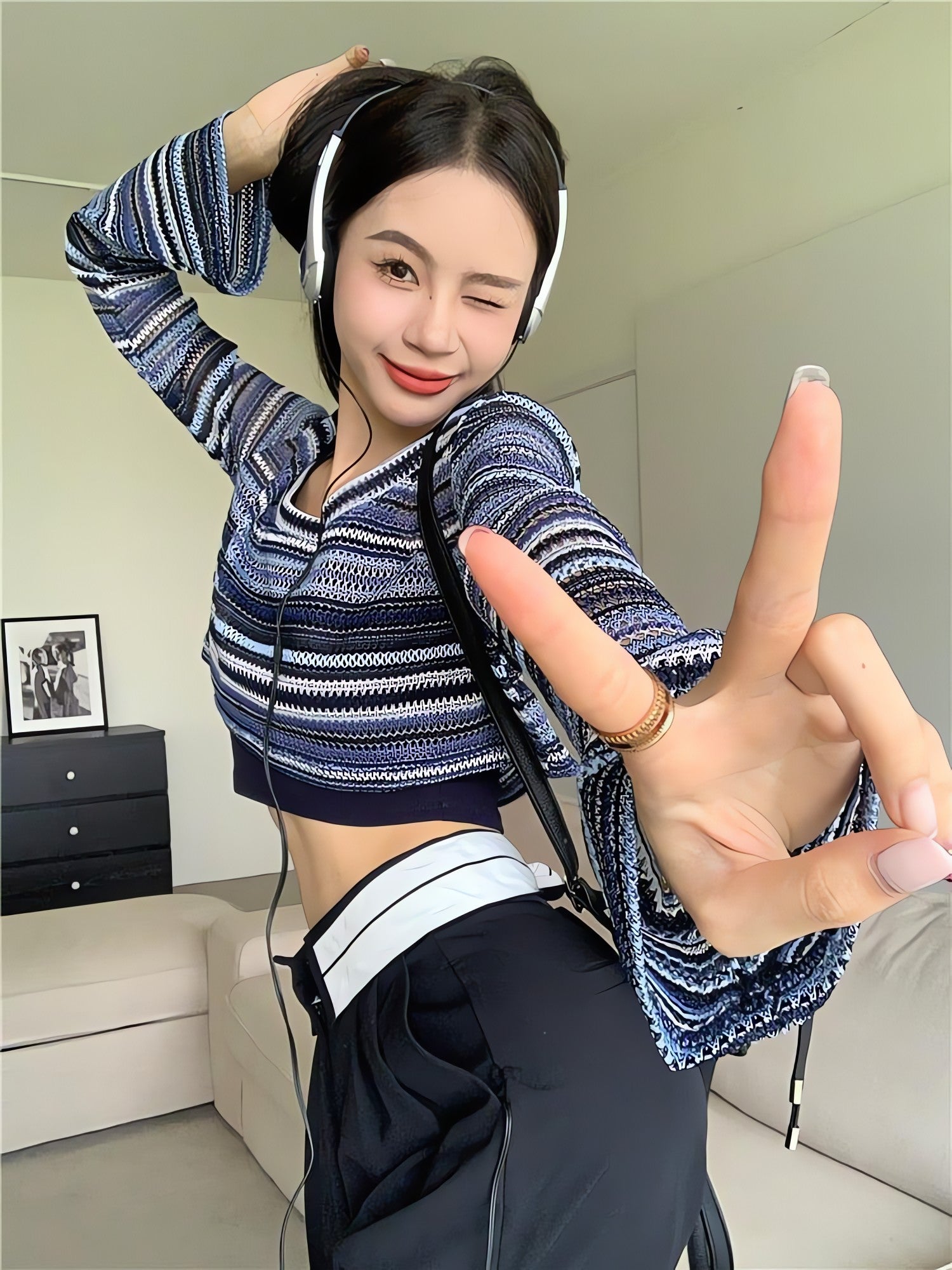 Striped Wide Neck Crop Sweater - KAYSMAR