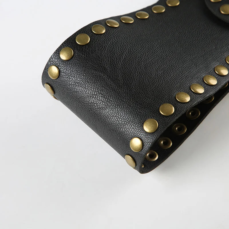 Studded Buckle Belt - KAYSMAR