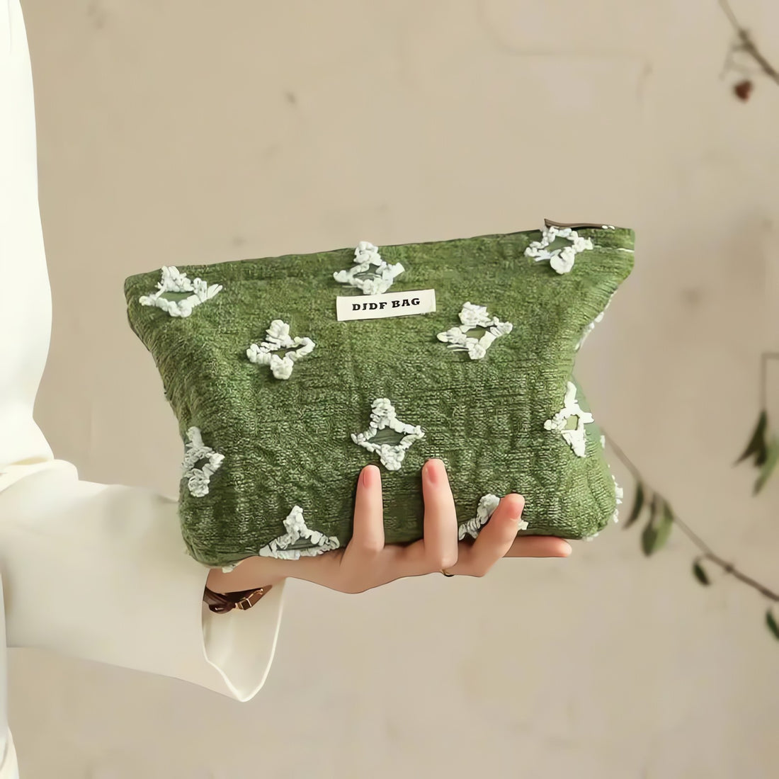 Tasseled Star Embroidered Makeup Bag - KAYSMAR