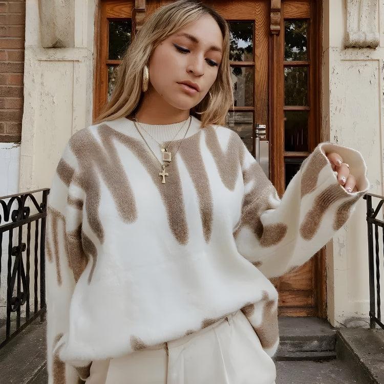 Wavy Line Design Knitted Sweater - KAYSMAR