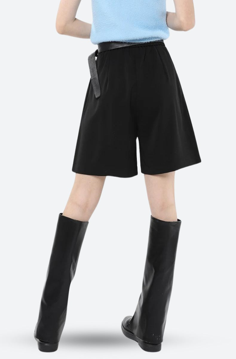 Wide Leg Pleated Shorts - KAYSMAR