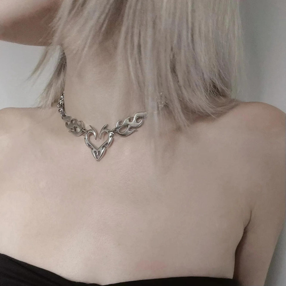 Y2K Flaming Heart Necklace - KAYSMAR