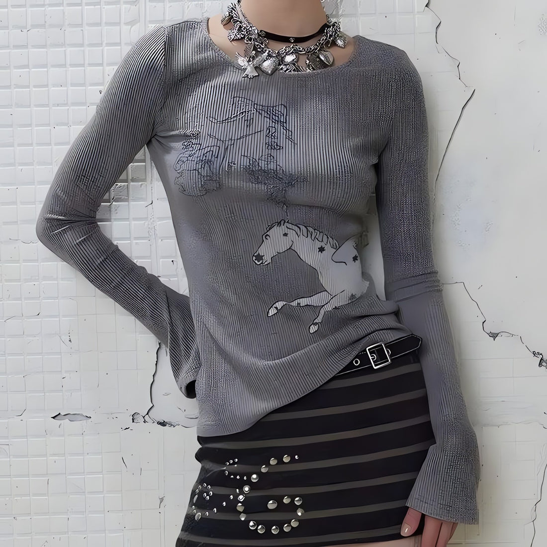 Y2K White Horse Ribbed Top - KAYSMAR